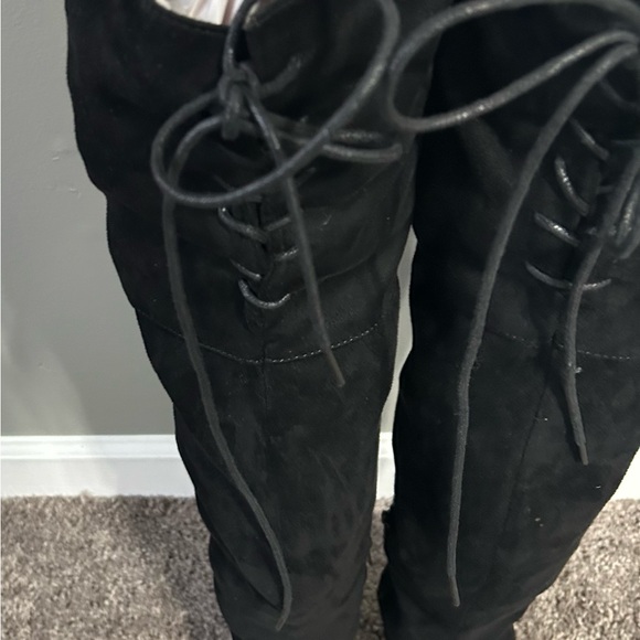 Cupid women’s size 8.5 poll on stretchy over the knee block, heel boot. - Picture 16 of 16